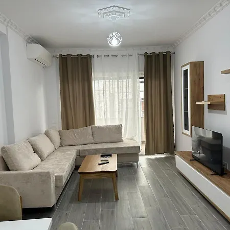 Apartment Relux Tirana *